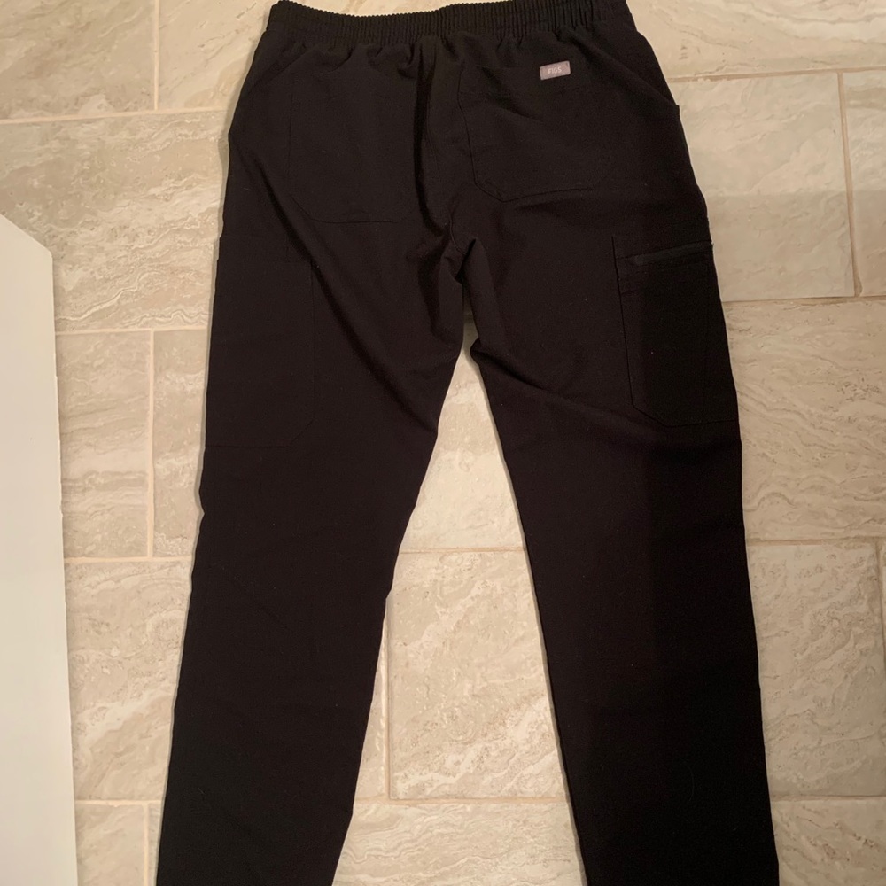 Fig scrub bottoms - Picture 5 of 6